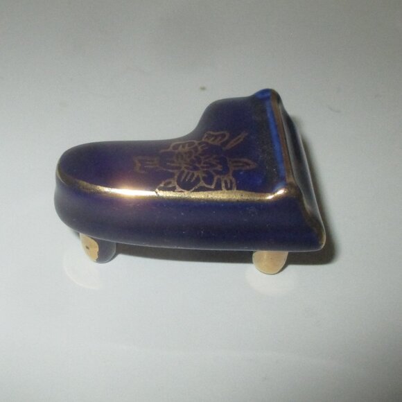 Vintage Miniature Dollhouse Cobalt 7-Pc Porcelain Dinnerware Set plus Piano - Picture 4 of 8